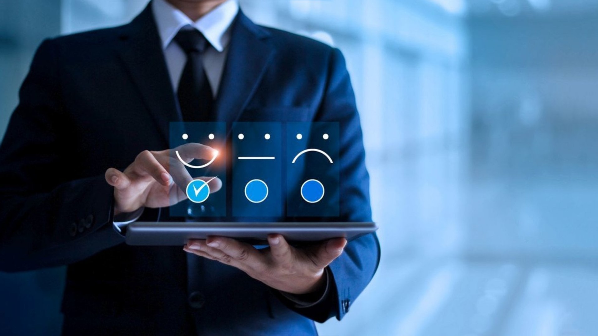 customer-satisfaction-tablet